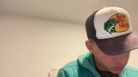 sbouchikh03 online show from January 19, 7:18 am