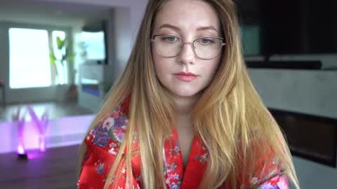 Snapshot of scarlajade chatting on December 5, 8:49 pm scarlajade online show from December 5, 8:49 pm