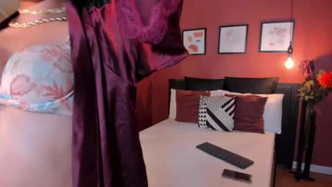 Snapshot of scarlet_castro chatting on March 3, 12:06 pm Scarlet online show from March 3, 12:06 pm
