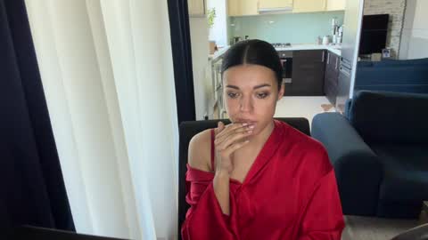 Sophie online show from May 4, 7:37 am