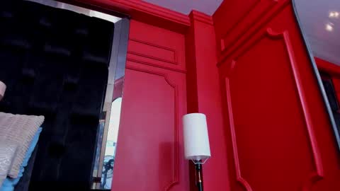 Scarlet Edwars online show from September 22, 6:34 pm