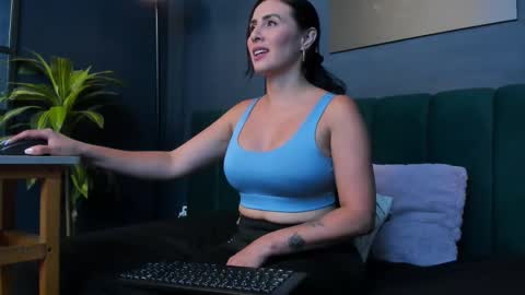 Scarlet Edwars online show from September 27, 7:22 pm