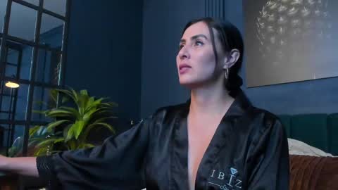 Scarlet Edwars online show from September 12, 8:55 pm