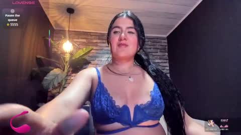 Andrea online show from May 12, 8:18 pm