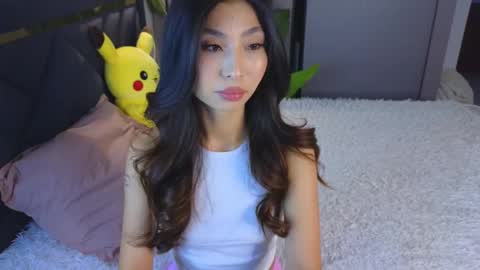 Snapshot of scarlet_ice chatting on October 13, 4:36 am scarlet_ice online show from October 13, 4:36 am