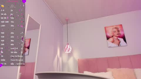 Snapshot of scarletgv chatting on March 11, 5:24 am Scarlet online show from March 11, 5:24 am