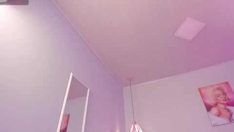 Snapshot of scarletgv chatting on February 27, 5:07 am Scarlet online show from February 27, 5:07 am