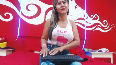 Scarleth online show from November 12, 2:52 pm