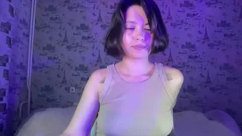 Snapshot of scarletpetal chatting on October 17, 11:47 am scarletpetal online show from October 17, 11:47 am