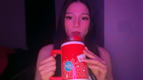 scarlet skyee online show from June 21, 3:57 am