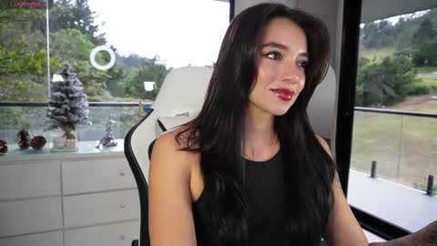 juli online show from December 18, 9:32 pm