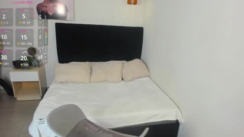 Scarlett online show from October 27, 1:44 pm