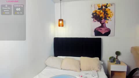 Scarlett online show from October 6, 1:07 pm