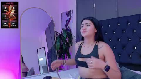 Snapshot of scarlett__durand chatting on September 18, 1:15 pm scarlett__durand online show from September 18, 1:15 pm