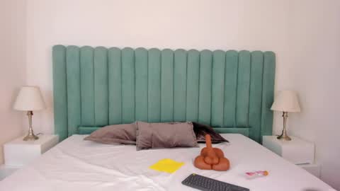 scarlett__noir online show from April 11, 4:00 pm