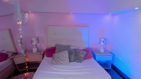 Snapshot of scarlett_dreamss7 chatting on March 4, 1:45 am Scarlett online show from March 4, 1:45 am
