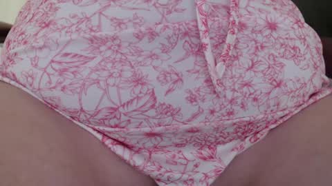 scarlett_mill online show from May 11, 4:26 pm