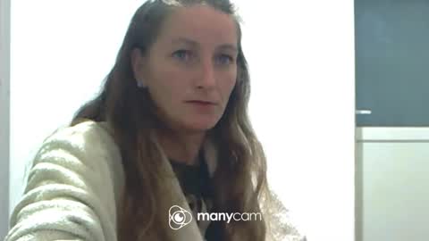Snapshot of scarlett_queen01 chatting on September 30, 3:06 am scarlett_queen01 online show from September 30, 3:06 am