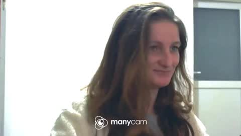 Snapshot of scarlett_queen01 chatting on October 11, 2:05 am scarlett_queen01 online show from October 11, 2:05 am