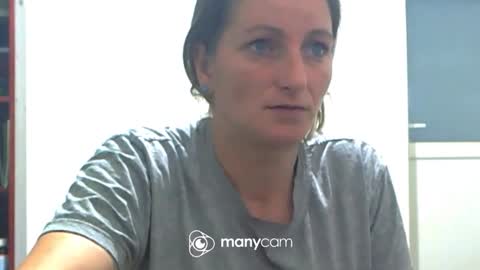 Snapshot of scarlett_queen01 chatting on September 23, 4:06 am scarlett_queen01 online show from September 23, 4:06 am