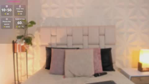     online show from October 31, 12:49 pm