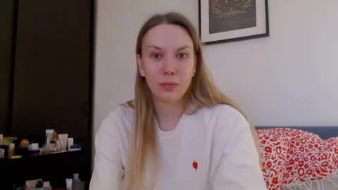 Scarlett online show from May 3, 4:35 pm
