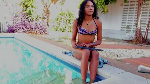 Snapshot of scarlettgonzalez_ chatting on September 13, 12:29 pm Scarlett online show from September 13, 12:29 pm
