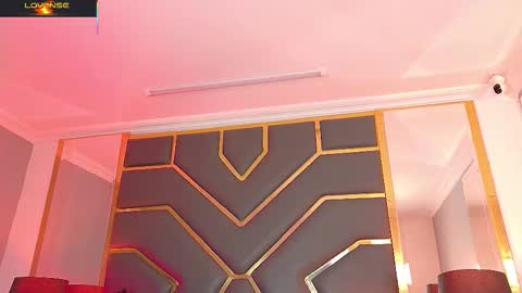 Scarlett Hot online show from December 21, 12:55 pm