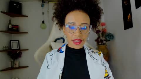 Snapshot of scarlettmalbec chatting on January 9, 11:24 pm Scarlett online show from January 9, 11:24 pm