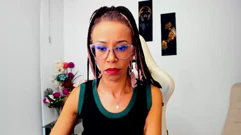 Snapshot of scarlettmalbec chatting on March 6, 8:48 pm Scarlett online show from March 6, 8:48 pm