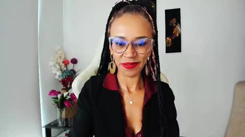 Snapshot of scarlettmalbec chatting on February 14, 9:32 pm Scarlett online show from February 14, 9:32 pm