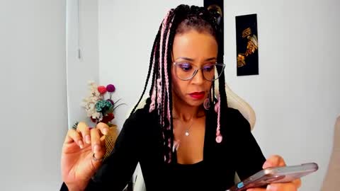 Snapshot of scarlettmalbec chatting on February 28, 10:17 pm Scarlett online show from February 28, 10:17 pm