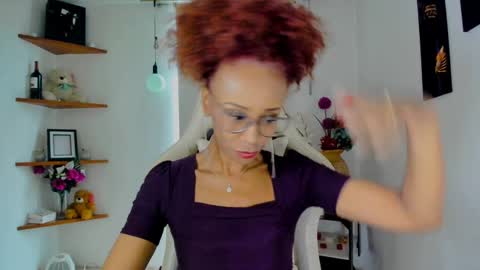 Snapshot of scarlettmalbec chatting on January 3, 10:19 pm Scarlett online show from January 3, 10:19 pm