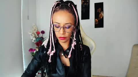 Snapshot of scarlettmalbec chatting on February 12, 8:29 pm Scarlett online show from February 12, 8:29 pm