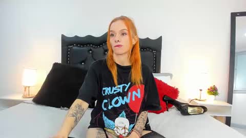 Snapshot of scarlettmilf_cg chatting on February 11, 3:18 pm Scarlett online show from February 11, 3:18 pm