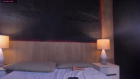 scarlettsinclaiir_ online show from February 5, 6:00 pm