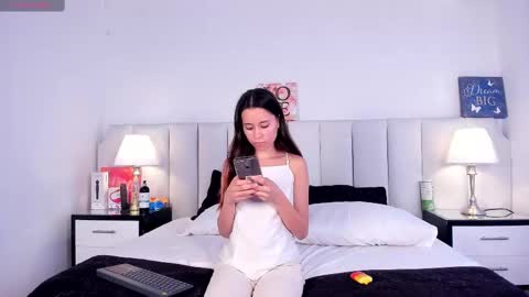 Snapshot of scarletttease_ chatting on October 1, 4:06 pm scarlett online show from October 1, 4:06 pm