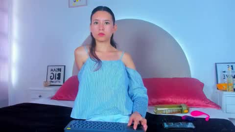 Snapshot of scarletttease_ chatting on September 10, 2:40 pm scarlett online show from September 10, 2:40 pm