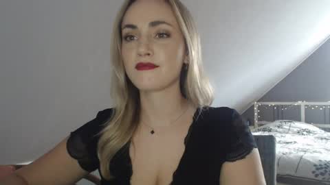ScarlettxBlonde online show from May 31, 2:27 pm