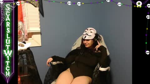 Snapshot of scarslutwitch chatting on October 6, 2:29 am ScarSlutWitch online show from October 6, 2:29 am