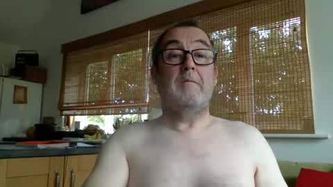 scbiggersballs online show from October 8, 8:09 am