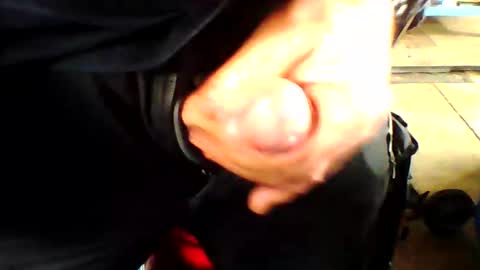 schmaichi online show from April 4, 1:29 pm