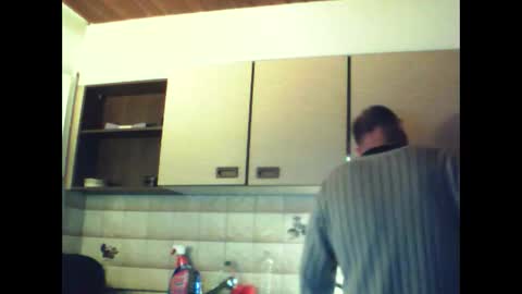 schnibschnab online show from February 12, 2:04 am