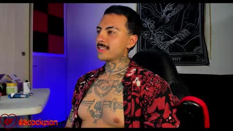 Alejandro help me to reach 200 thumps up online show from October 28, 7:31 am