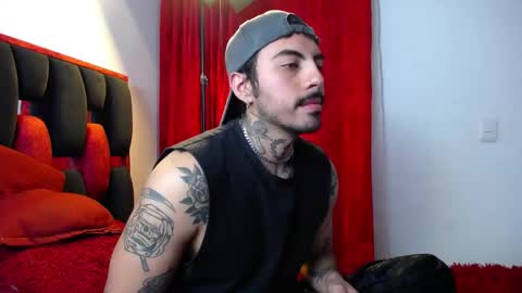 Alejandro help me to reach 200 thumps up online show from April 11, 7:56 am