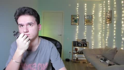 Thomas brunette and Alex blond online show from December 21, 6:19 am