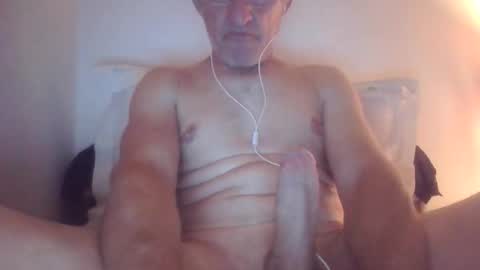 scotchwhieskie online show from September 18, 11:20 pm