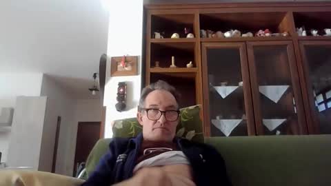 scotchwhieskie online show from April 9, 3:29 pm