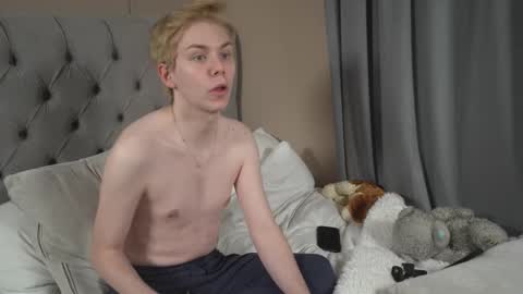 danny online show from February 25, 1:42 am