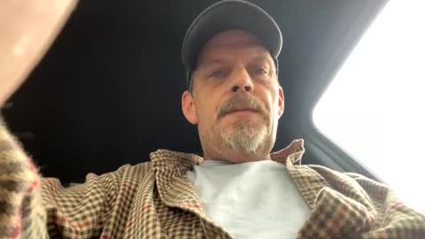 Snapshot of scottj603603 chatting on October 13, 4:20 pm scottj603603 online show from October 13, 4:20 pm